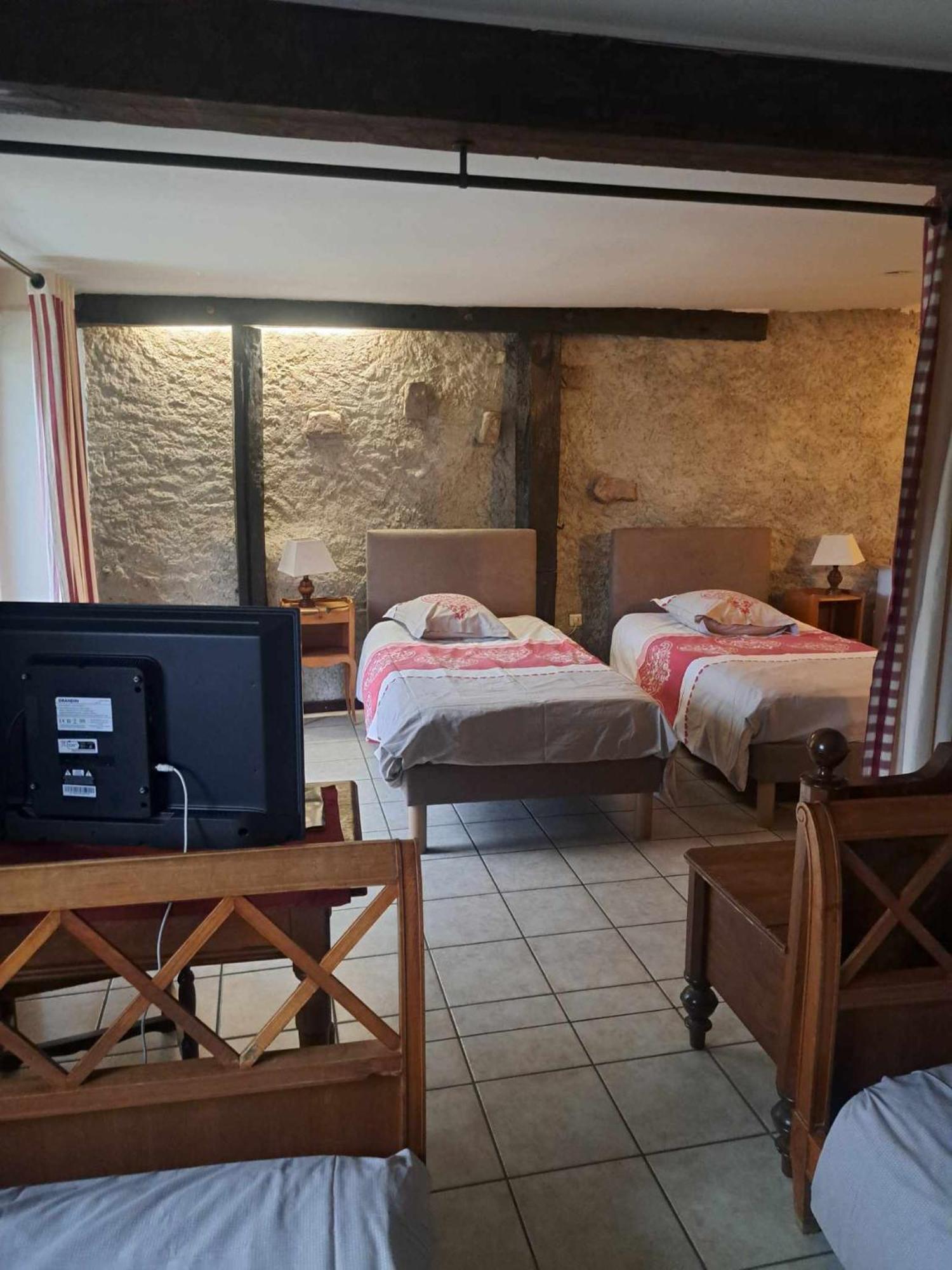 Chambres D'Hotes Les Hirondelles Gaubiving Экстерьер фото