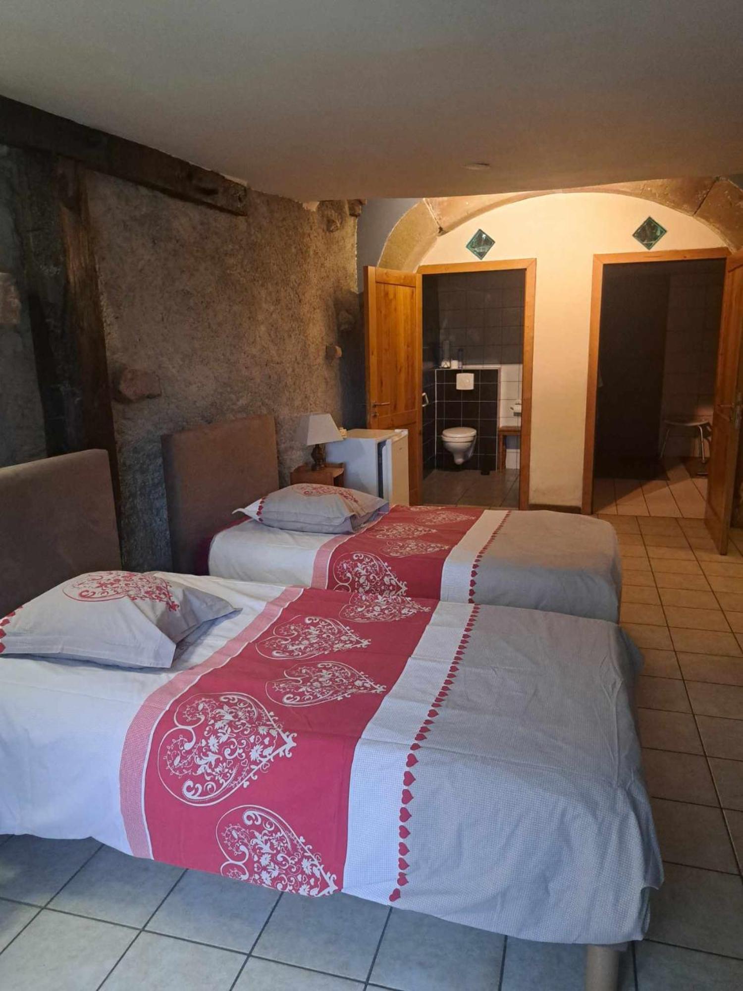 Chambres D'Hotes Les Hirondelles Gaubiving Экстерьер фото